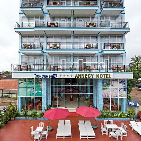 Annecy Hotel Ванг-Виенг Экстерьер фото