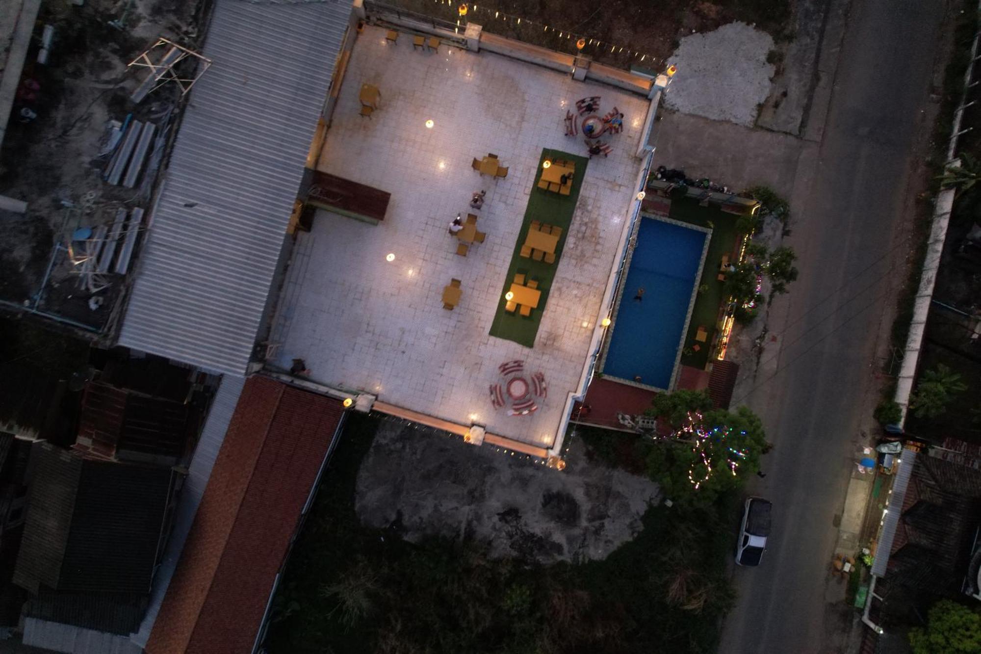 Annecy Hotel Ванг-Виенг Экстерьер фото