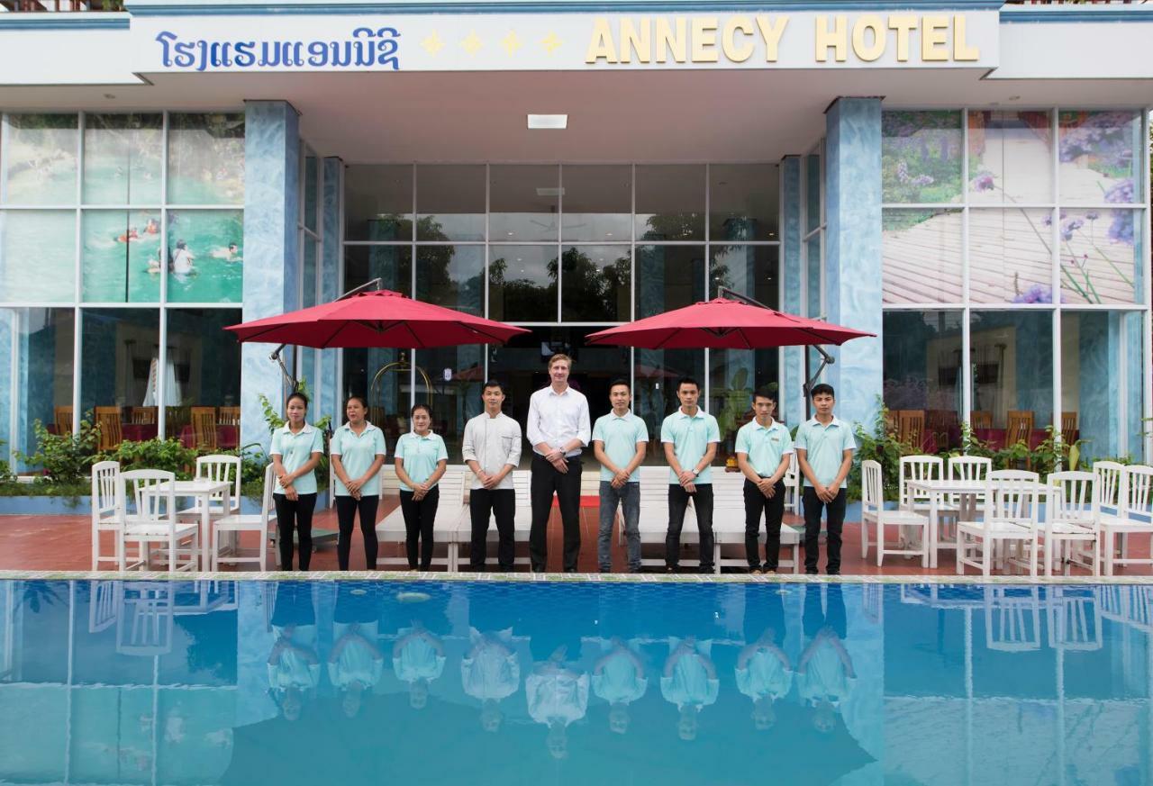 Annecy Hotel Ванг-Виенг Экстерьер фото
