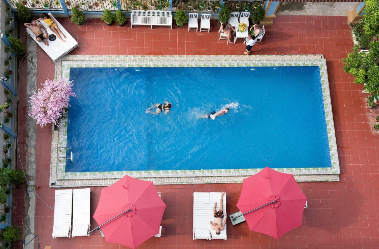 Annecy Hotel Ванг-Виенг Экстерьер фото
