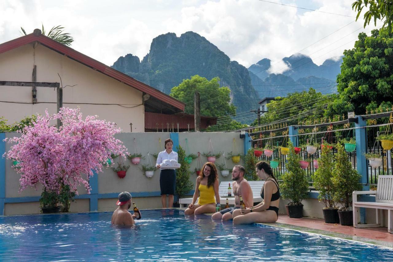 Annecy Hotel Ванг-Виенг Экстерьер фото